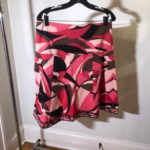 💥3 for $20 💥
Tahari patterned circle skirt